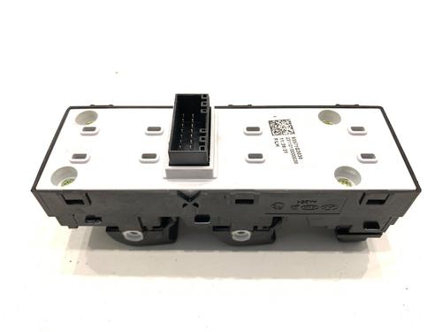 Switch HYUNDAI i30 Estate (PDE) 1.0 T-GDI | BP39454520I30 - Image 3