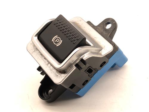 switch-jaguar-f-pace-x761-2015-39324403 main image