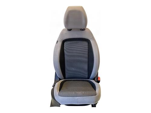 right-front-seat-fiat-tipo-saloon-356_-357_-2015-39368086 main image