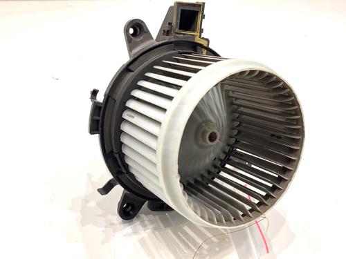 Used Heater blower motor Heater blower motor PEUGEOT 3008 II SUV (MC_, MR_, MJ_, M4_) Hybrid4 (M45GBU) (200 hp) 39336107 39336107