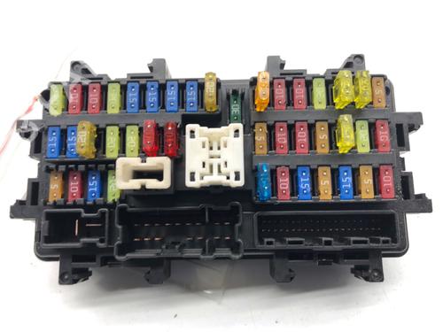 fuse-box-infiniti-q50-2013-39326352 main image