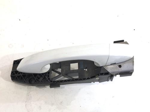 front-left-exterior-door-handle-vw-golf-vii-variant-ba5-bv5-2013-2014-2015-2016-2017-2018-2019-2020-2021-2022-39303080 main image