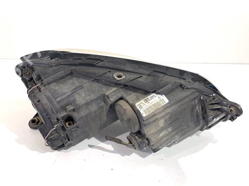 Left headlight VW PASSAT B7 Variant (365) 2.0 TDI | BP39344255C28 - Image 2