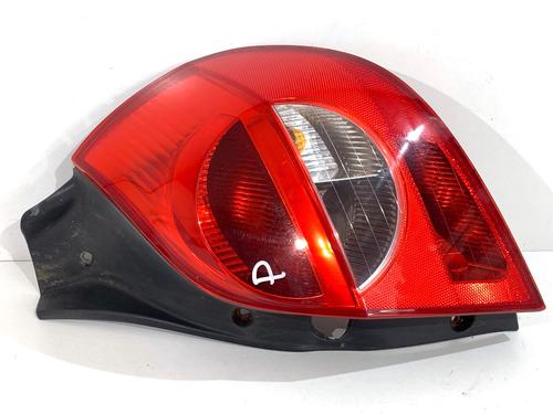 right-taillight-renault-clio-iii-br01-cr01-2005-2006-2007-2008-2009-2010-2011-2012-2013-2014-39325712 main image
