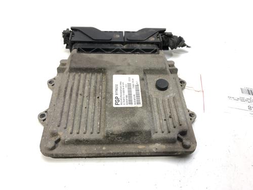 Used Engine control unit (ECU) Engine control unit (ECU) FIAT GRANDE PUNTO (199_) 1.3 D Multijet (199.AXD11, 199.AXD1A, 199.AXD1B,... (90 hp) 39269139 39269139