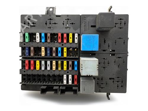 Used Fuse box Fuse box RENAULT MASTER II Bus (JD) 2.2 dCI 90 (JD0G, JD0N, JD1N) (90 hp) 40558471 40558471