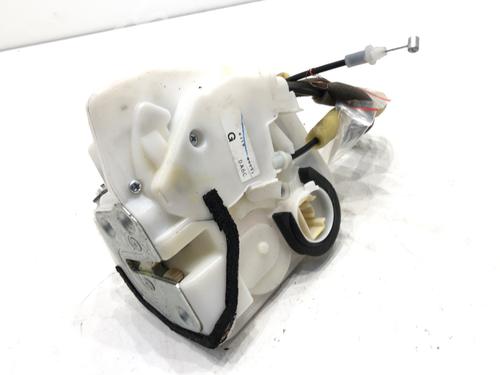 front-right-lock-mazda-2-hatchback-dl-dj-2014-39277131 main image