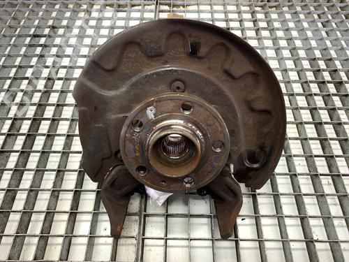 Used Right front steering knuckle Right front steering knuckle SKODA FABIA III (NJ3) 1.0 (75 hp) 39296624 39296624