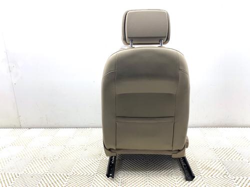 Right front seat VW PASSAT B7 (362) 2.0 TDI | BP39324970C16 - Image 6