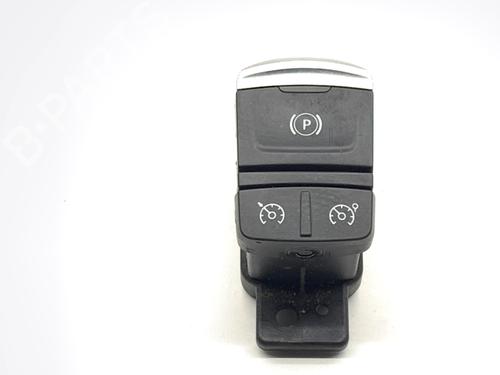 switch-renault-talisman-lp_-2015-2016-2017-2018-2019-2020-2021-2022-39334436 main image
