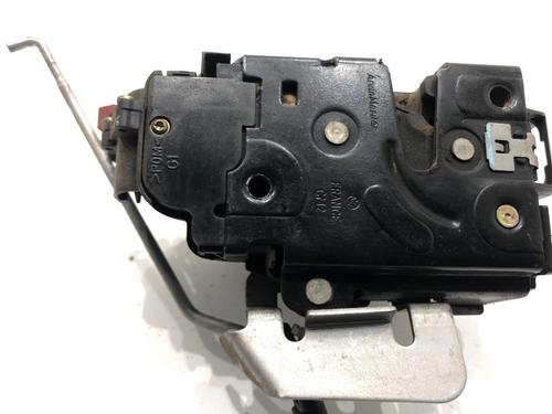 front-left-lock-audi-a3-8p1-2003-2004-2005-2006-2007-2008-2009-2010-2011-2012-2013-39286050 main image