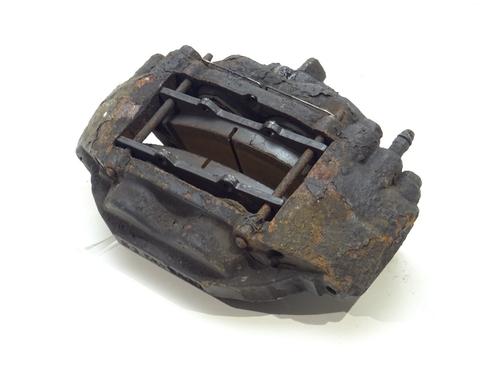 right-front-brake-caliper-toyota-land-cruiser-200-_j2_-2007-39269217 main image