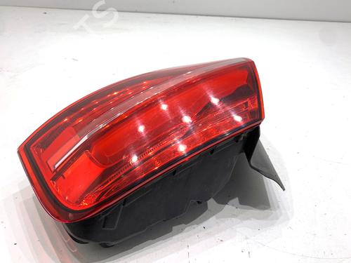 Used Right taillight Right taillight AUDI A8 D4 (4H2, 4H8, 4HC, 4HL) 4.2 TDI quattro (385 hp) 39337837 39337837