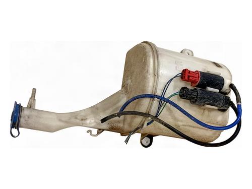 Used Windscreen washer tank Windscreen washer tank TOYOTA YARIS (_P1_) 1.0 (SCP10_, SCP10R) (65 hp) 40457686 40457686