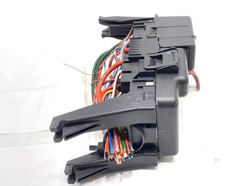 Fuse box VOLVO V60 I (155) D4 | BP39301931E1 - Image 2