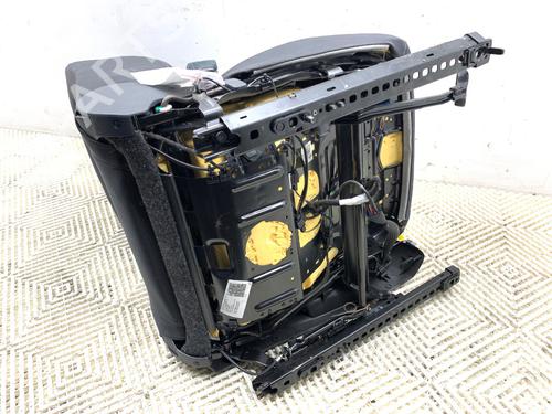 Left front seat VW GOLF VI (5K1) 1.2 TSI | BP39299192C15 - Image 7