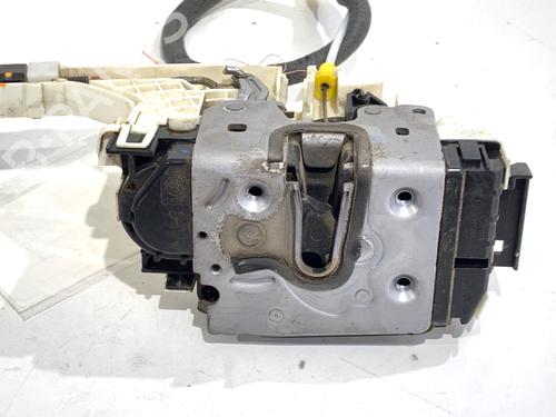Used Front right lock Front right lock VW CRAFTER 30-35 Bus (2E_) 2.5 TDI (163 hp) 39311920 39311920