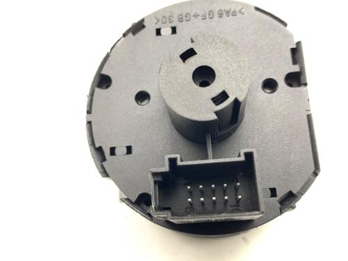 Headlight switch VW PASSAT B7 Variant (365) 2.0 TDI | BP39372633I24 - Image 3