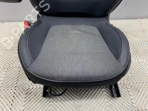 Left front seat RENAULT CAPTUR I (J5_, H5_) 1.5 dCi 110 | BP39349203C15 - Image 4