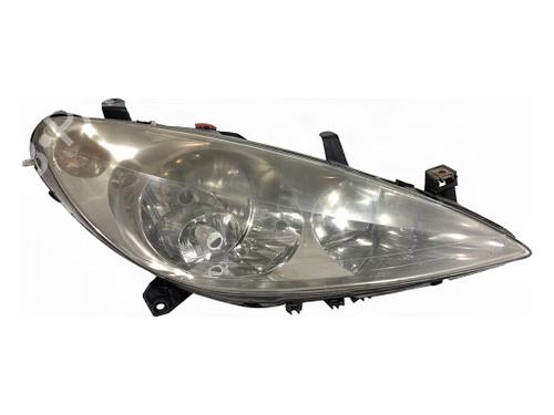 Used Right headlight Right headlight PEUGEOT 307 Break (3E) 2.0 HDI 90 (90 hp) 40558895 40558895