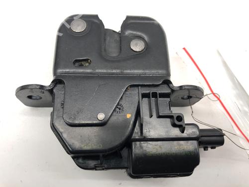 Used Tailgate lock Tailgate lock RENAULT GRAND SCÉNIC III (JZ0/1_) 1.4 16V (JZ0F) (131 hp) 39326849 39326849