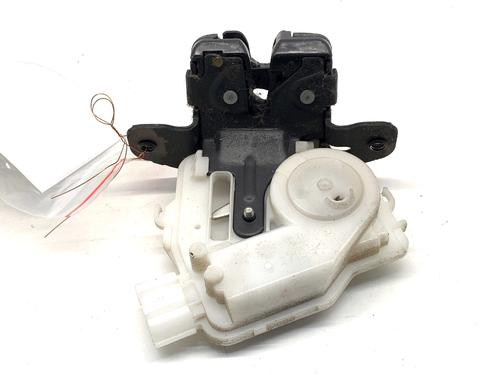 tailgate-lock-toyota-auris-_e18_-2012-2013-2014-2015-2016-2017-2018-2019-39339530 main image