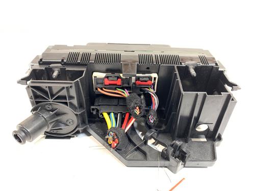 Climate control VW GOLF V (1K1) 1.9 TDI | BP39298481I5 - Image 2