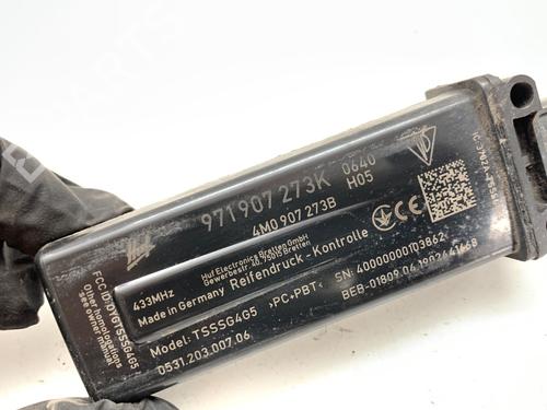 Electronic module PORSCHE CAYENNE (9YA) 3.0 AWD (9YAAA1) | BP39373059M83 - Image 4