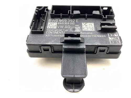 electronic-module-audi-a4-b9-avant-8w5-8wd-2015-39365184 main image