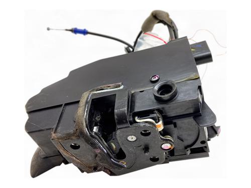 front-left-lock-citroen-c4-picasso-ii-2013-39376244 main image