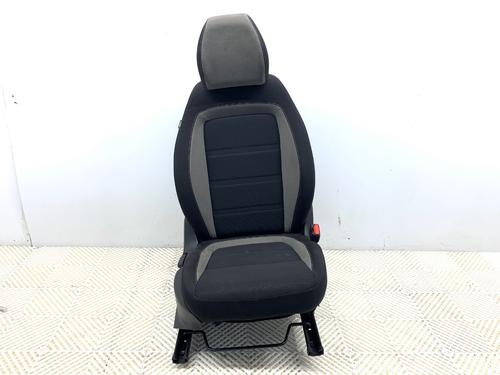 Used Right front seat Right front seat 39352627 39352627