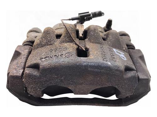 Venstre bremsekaliber foran Venstre bremsekaliber foran FIAT DUCATO Bus (250_) 140 Multijet 2,2 D (140 hp) 39704392 39704392