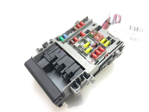 Used Fuse box Fuse box 39269587 39269587