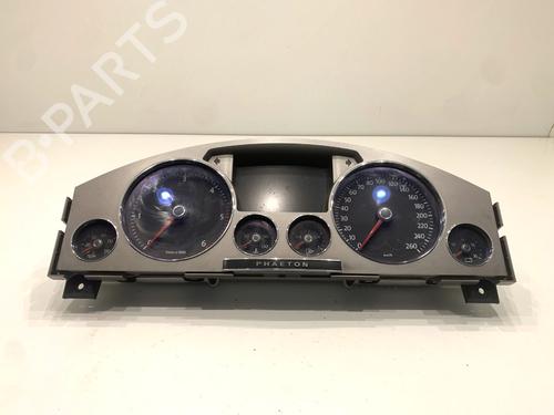 Used Instrument cluster Instrument cluster VW PHAETON (3D1, 3D2, 3D3, 3D4, 3D6, 3D7, 3D8, 3D9) 3.0 V6 TDI 4motion (240 hp) 39345309 39345309