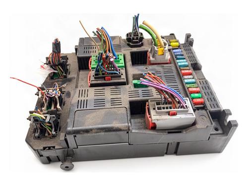 Used Fuse box Fuse box PEUGEOT 307 SW (3H) 1.6 16V (109 hp) 40490239 40490239