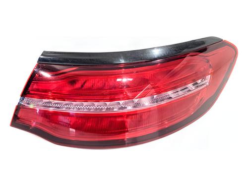right-taillight-mercedes-benz-gle-coupe-c292-2015-2016-2017-2018-2019-39367353 main image