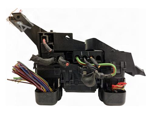Used Fuse box Fuse box FORD MONDEO V Saloon (CD) 1.6 (181 hp) 40489424 40489424