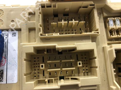 Fuse box HYUNDAI i30 (PDE, PD, PDEN) 1.0 T-GDI | BP39296891E1 - Image 2