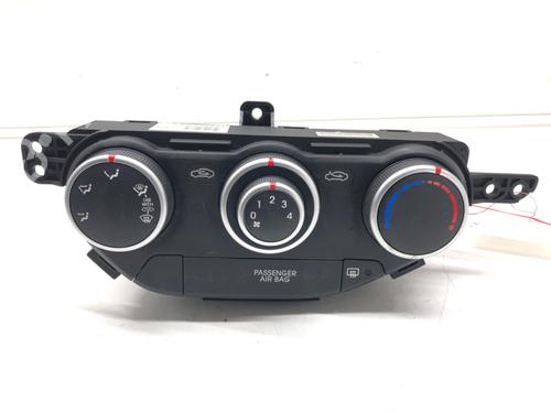 Used Climate control Climate control 39272887 39272887