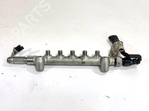 Used Injection rail Injection rail 39327926 39327926