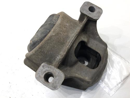 Engine mount AUDI A4 B8 Avant (8K5) 2.0 TDI quattro | BP39331574M89 - Image 3