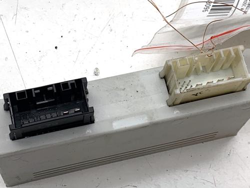 Electronic module BMW 5 Touring (E61) 520 d | BP39330695M83 - Image 3