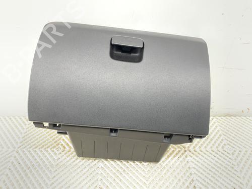 Used Glove box Glove box 39301862 39301862