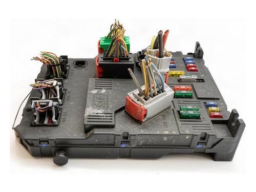 Used Fuse box Fuse box PEUGEOT 206 Hatchback (2A/C) 1.4 HDi eco 70 (68 hp) 39762840 39762840
