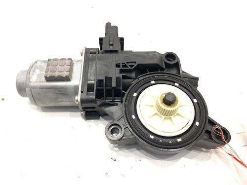 Left front window motor KIA STINGER (CK) 3.3 T-GDi 4WD | BP39296731E21 - Image 3