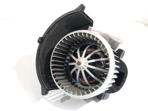 heater-blower-motor-audi-q7-4lb-2006-2007-2008-2009-2010-2011-2012-2013-2014-2015-2016-39290794 main image