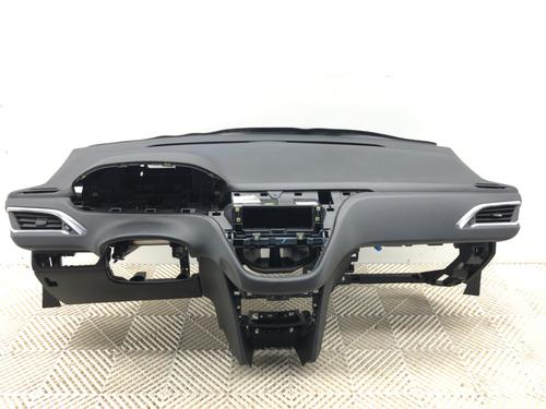dashboard-peugeot-2008-i-cu_-2013-39319445 main image