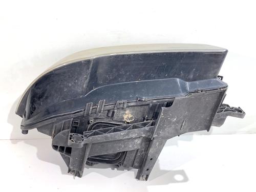 Right headlight BMW X3 (E83) 2.0 d | BP39307498C29 - Image 2