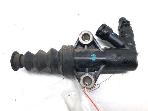 clutch-slave-cylinder-mazda-6-saloon-gj-gl-2012-39270369 main image