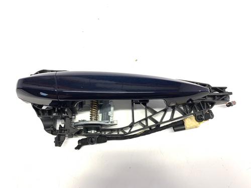 front-right-exterior-door-handle-bmw-2-active-tourer-f45-2013-2014-2015-2016-2017-2018-2019-2020-2021-39296050 main image